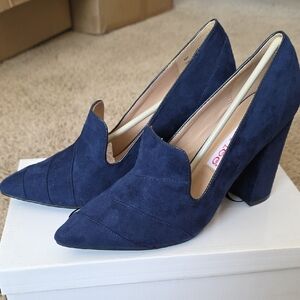 2 Lips Too Women's Navy Suede Pointed Block Heel Pumps